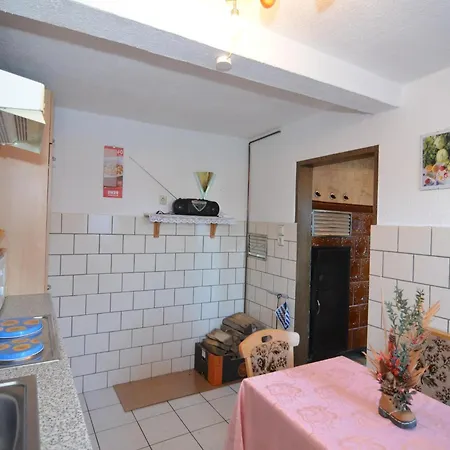 Holiday home In With Pond Neustadt am Rennsteig