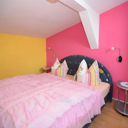 In With Pond * Neustadt am Rennsteig